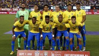 Brasil menghadapi AS di MetLife Stadium, New Jersey, Sabtu (8/9/2018) pagi WIB, dalam laga uji coba. Tim besutan Tite ini turun dengan kekuatan terbaik, termasuk Alisson Becker, Neymar, Roberto Firmino, Philippe Coutinho, Casemiro, dan Thiago Silva. (Foto: Jeff Zelevansky/Getty Images)
