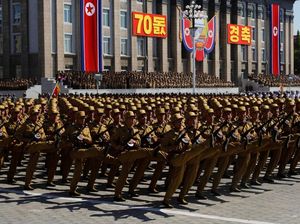 Foto: Tak Ada Rudal Balistik Antarbenua di Parade Militer Korut