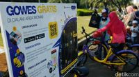 Sepeda Gratis untuk Keliling Monas
