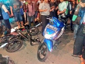 Kecelakaan 4 Kendaraan di Asemka Jakbar, Mobil-Motor Ringsek