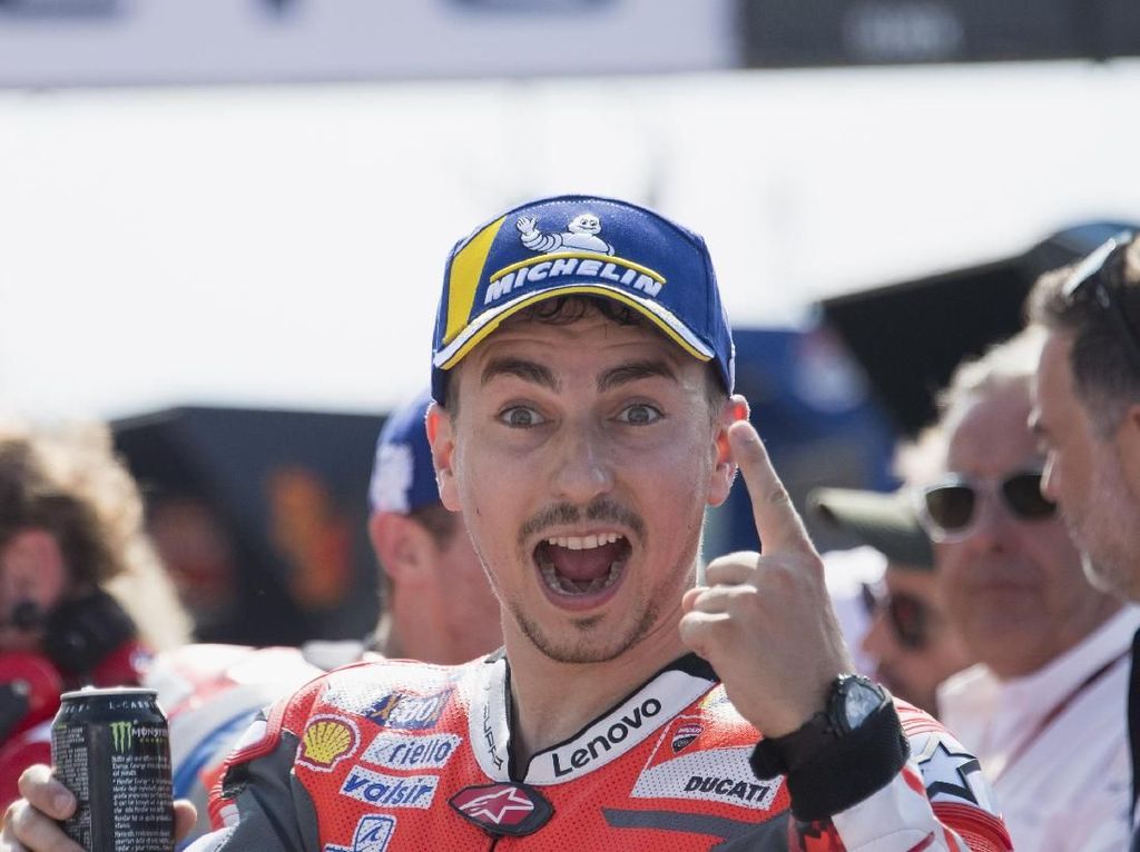 Ducati Kini Amat Kompetitif, Lorenzo Punya Andil Besar Ducati Kini Amat Kompetitif, Lorenzo Punya Andil Besar