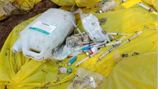 Penampakan Limbah Medis yang Kotori Hutan Konservasi Karawang