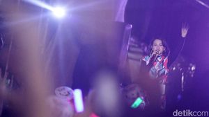 Gaya Andien Meriahkan Festival Musik Jak-Japan Matsuri