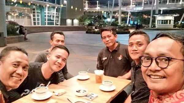 Ini Guntur Romli, Politisi yang Doyan Cicip Makanan Daerah