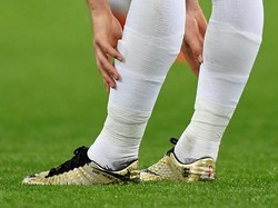 Kane meraih penghargaan sepatu emas Piala Dunia 2018 setelah mencetak enam gol. (Foto: Toby Melville/Reuters)