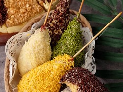 Sore Ini Enaknya Jajan Leker dan Es Serut Topping Rambut Nenek