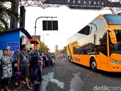 Penasaran Naik Bus Tumpuk, Masih Gratis Lho!