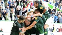 Wolfsburg juga masih sempurna dengan dua kemenangan dari dua laga di Liga Jerman. Wolfsburg mengalahkan Schalke 2-1 dan kemudian Bayer Leverkusen dengn skor 3-1. Foto: Tobias SCHWARZ/AFP Photo