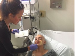 Kisah Inspiratif Para Angel yang Dandani Gratis Wanita Penderita Kanker