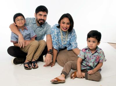 7 Foto Ini Buktikan Kompaknya Keluarga Rizky Hanggono