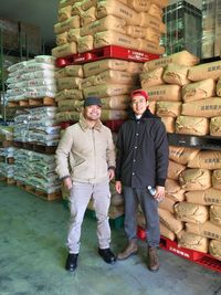 Pasangan Artis Korea Buka Pabrik Tempe Indonesia di Taean