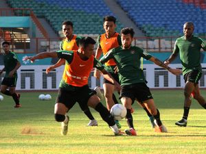 Pelatih Mauritius Waspadai Boaz Solossa dan Tiga Pemain Indonesia Ini Pelatih Mauritius Waspadai Boaz Solossa dan Tiga Pemain Indonesia Ini