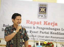 PKS Jawab Fahri: Kami Banyak Beda dengan Jokowi