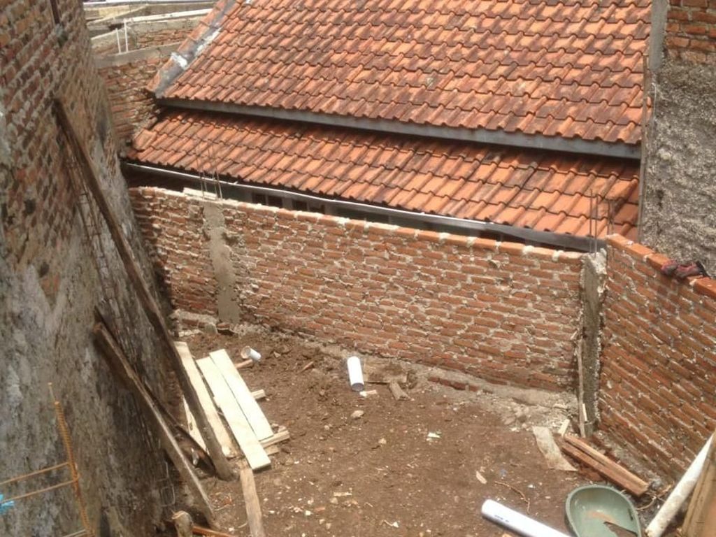 Perjuangan Pak Eko Cari Solusi Rumahnya yang Diblokade Tetangga Perjuangan Pak Eko Cari Solusi Rumahnya yang Diblokade Tetangga