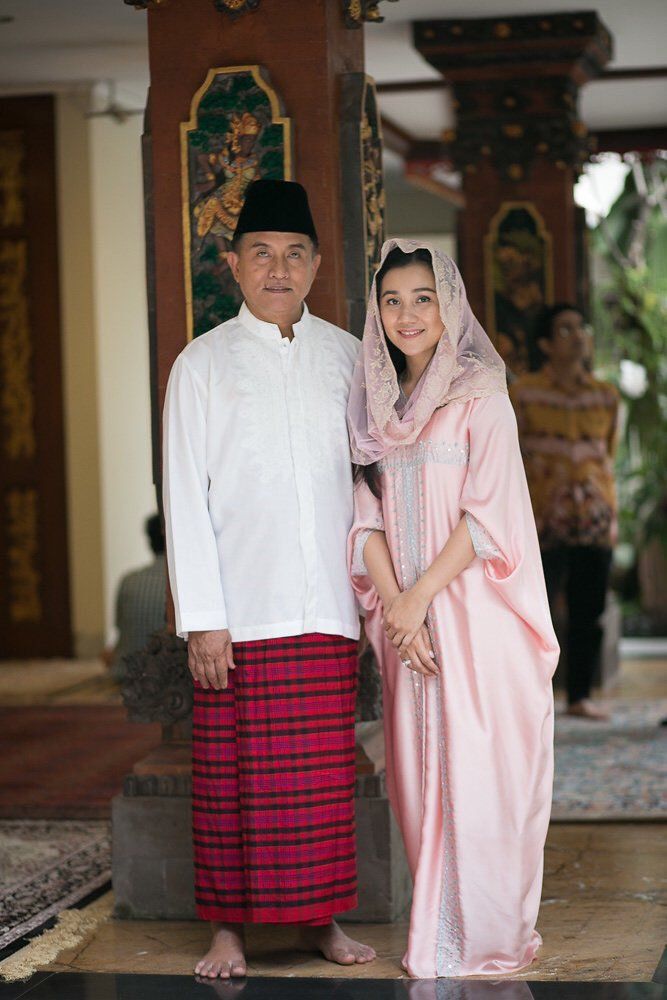 istri Yusril Ihza Mahendra, Rika Kato