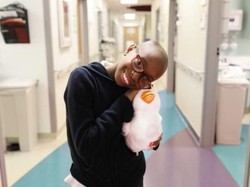 Robot Bebek Jadi Terapi Anak Penderita Kanker