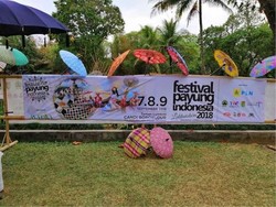 Festival Payung Indonesia Percantik Pesona Candi Borobudur
