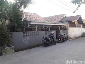 Kerabat: Peter Kasenda Tekun, Spesialis Menulis soal Bung Karno