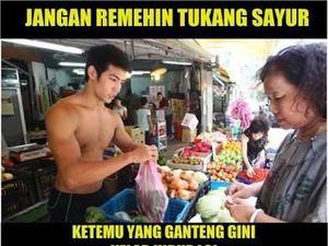 Meme Kocak Tukang Sayur yang Selalu Jadi Incaran Wanita Setiap Hari