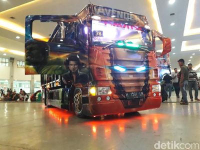 Truk Avengers Buat Angkut Telur