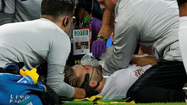 Luke Shaw mengalami cedera saat timnas Inggris dikalahkan Spanyol