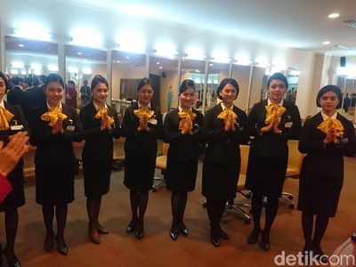 Potret Latihan Para Pramugari