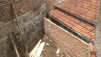 Begini Penampakan Rumah Eko yang Diblokade Tembok Tetangga