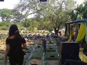 Viral Dangdutan di Area Kuburan Jaktim, Ini Cerita di Baliknya Viral Dangdutan di Area Kuburan Jaktim, Ini Cerita di Baliknya