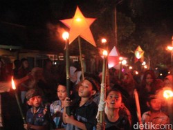 Meriahnya Pawai Obor di Blora Sambut 1 Muharam