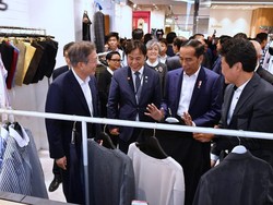 Bareng Presiden Korsel, Jokowi Blusukan ke Tanah Abang Seoul