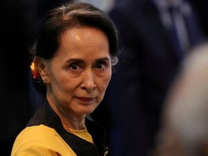 Aung San Suu Kyi Didakwa Impor Walkie-Talkie Ilegal, AS Mengecam Aung San Suu Kyi Didakwa Impor Walkie-Talkie Ilegal, AS Mengecam
