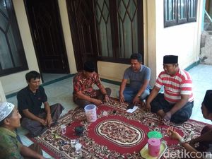 Perahu Nelayan Tertabrak Kapal, 3 Orang Hilang di Perairan Sumenep Perahu Nelayan Tertabrak Kapal, 3 Orang Hilang di Perairan Sumenep