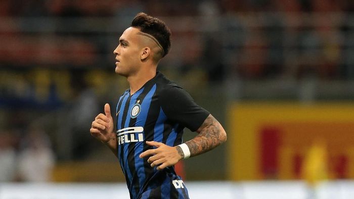 Lautaro Martinez MILAN, ITALY - AUGUST 26: Lautaro Martinez of FC Internazionale looks on during the serie A match between FC Internazionale and Torino FC at Stadio Giuseppe Meazza on August 26, 2018 in Milan, Italy. (Photo by Emilio Andreoli/Getty Images )