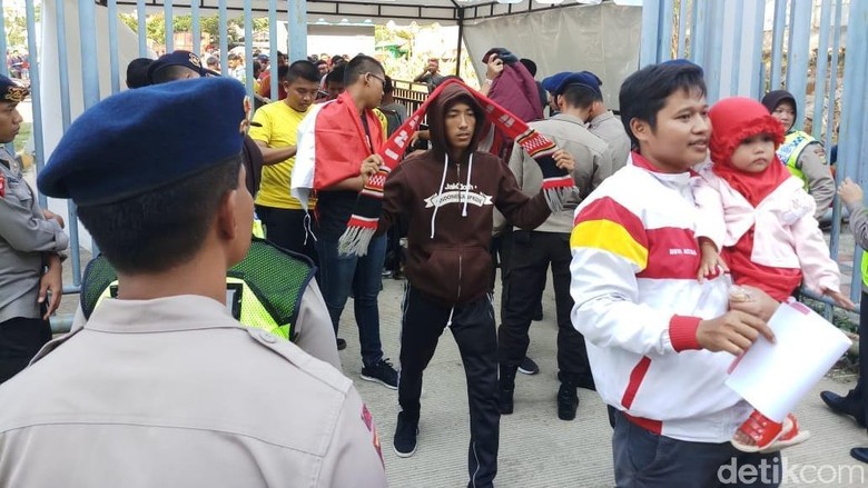 1.360 Personel Gabungan Amankan Laga Indonesia Vs Mauritius 1.360 Personel Gabungan Amankan Laga Indonesia Vs Mauritius