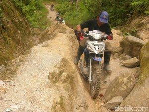 Disindir Gubernur ASS Agar Keluar dari RI, Kondisi Warga Rampi Memprihatinkan Disindir Gubernur ASS Agar Keluar dari RI, Kondisi Warga Rampi Memprihatinkan