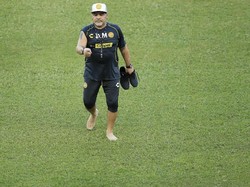 Diego Maradona dituntut untuk bisa membawa Dorados bangkit setelah musim lalu mampu finis di papan atas divisi dua Liga Meksiko. (Carlos Ramirez/Getty Images)