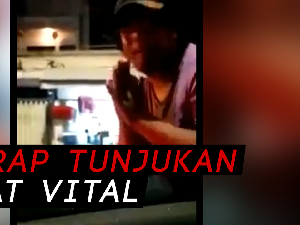 Video: Polisi Tangkap Pria Cabul yang Gentayangan di Surabaya Video: Polisi Tangkap Pria Cabul yang Gentayangan di Surabaya