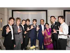 Jokowi dan Iriana Bertemu Super Junior di Korsel