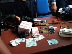 Polisi Amankan Pelajar Bawa 153 Butir Peluru di Bandara Timika