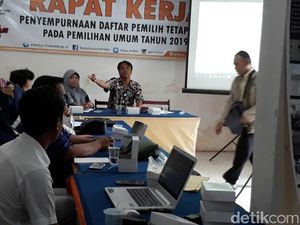 Ada 190 Ribu Pemilih di Brebes Masuk DPT Tapi Belum Rekam e-KTP Ada 190 Ribu Pemilih di Brebes Masuk DPT Tapi Belum Rekam e-KTP