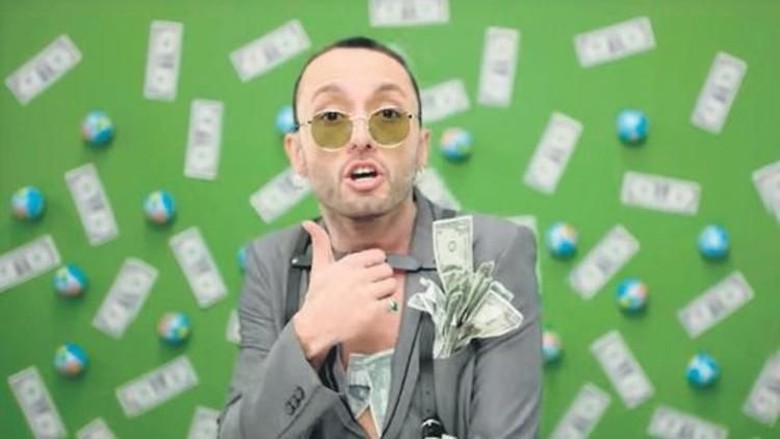 Penyanyi Turki Diselidiki karena Pakai Dolar AS di Video Klip