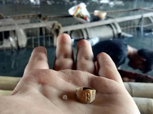 Geger Harta Karun Sriwijaya, Warga Temukan Cincin-Uang Emas
