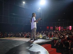 Gus Miftah dan Kisah Mesra dengan Tuhan dari Klub Malam Gus Miftah dan Kisah Mesra dengan Tuhan dari Klub Malam