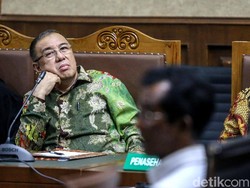 Hak Politik Cagub Sultra dan Walkot Kendari Dicabut Hakim