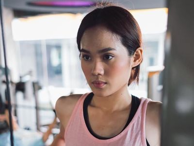 Gaya Sporty Sheryl Sheinafia, Tetap Cantik Meski Basah Berkeringat