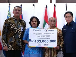 Askrindo Serahkan Klaim Asuransi Kecelakaan Diri Kepada Ofisial INASGOC