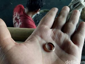 Pemburu Harta Karun Sriwijaya: Saya Dapat Emas Seharga Motor Laki Pemburu Harta Karun Sriwijaya: Saya Dapat Emas Seharga Motor Laki