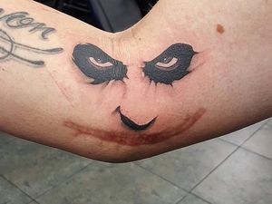 7 Tato Kreatif yang Dipakai Untuk Sembunyikan Bekas Luka