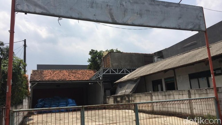 OK OCE: Toko Sepi, Gudang Pun Tutup