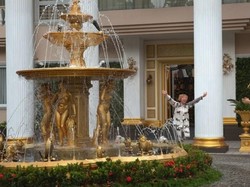 Set Designer Crazy Rich Asians Ternyata Orang Indonesia! Set Designer Crazy Rich Asians Ternyata Orang Indonesia!